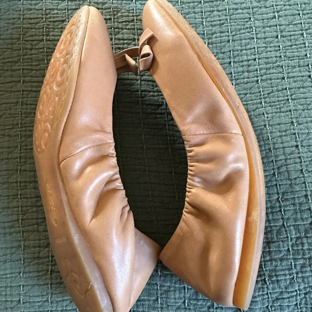 Born Tan Leather Bow Ballet Flats